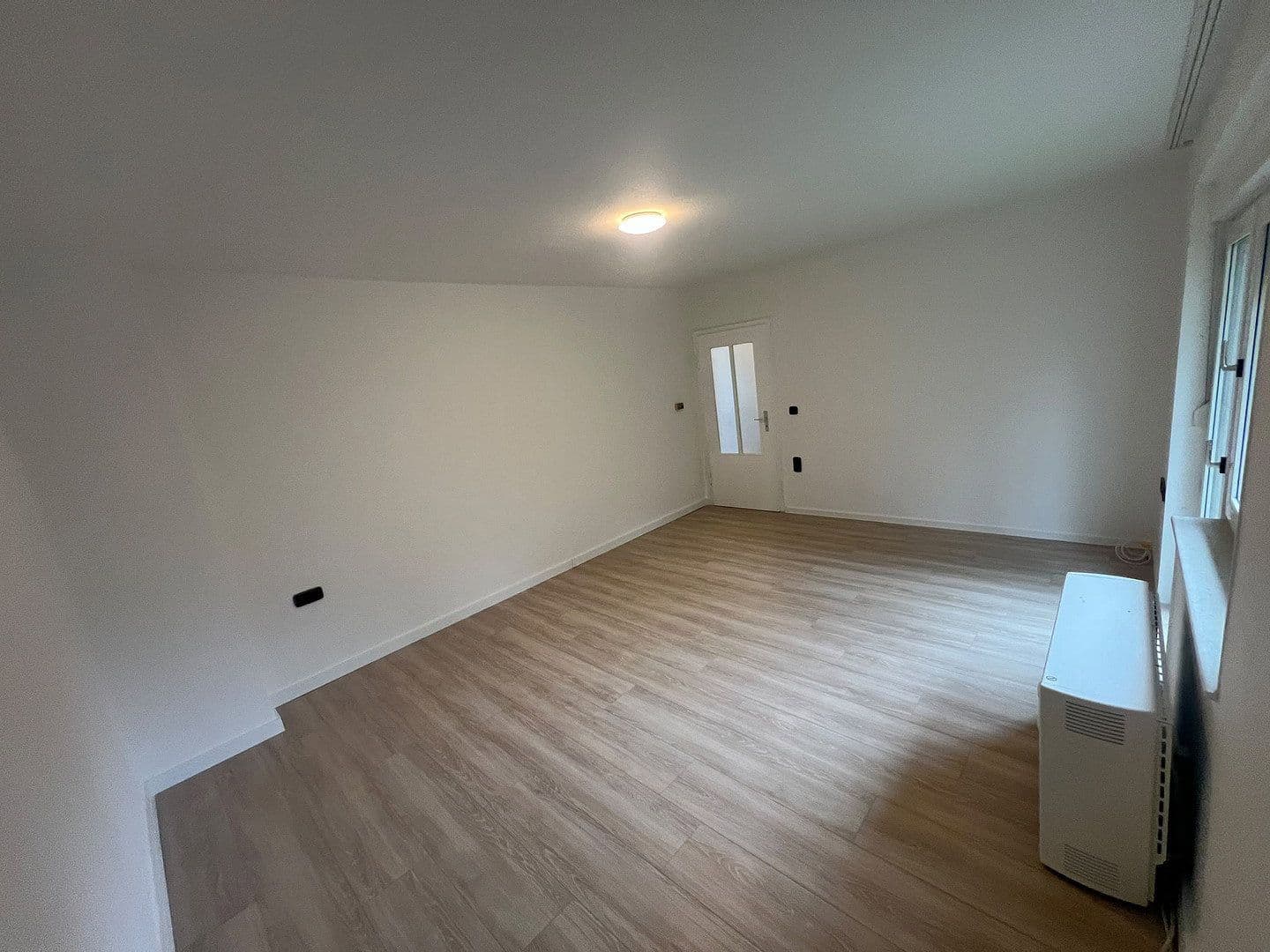 Prenájom bytu 3-izbový 72 m², Hirschberger Straße 6, Wolfsburg, Dolné Sasko Prenájom bytu 3-izbový 72 m², Hirschberger Straße 6, Wolfsburg, Dolné Sasko
