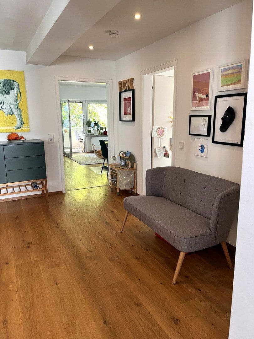 Predaj bytu 4-izbový 113 m², Stuttgart, Bádensko-Wurttembersko Predaj bytu 4-izbový 113 m², Stuttgart, Bádensko-Wurttembersko