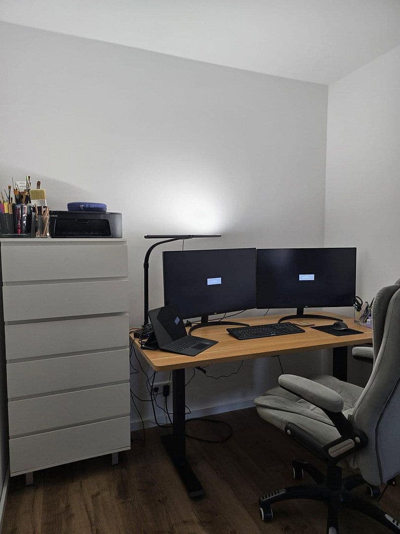 Prenájom bytu 3-izbový 83 m², Akademiestr. 27, Hanau, Hesensko Prenájom bytu 3-izbový 83 m², Akademiestr. 27, Hanau, Hesensko