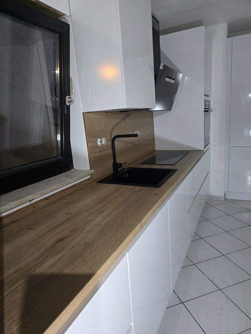 Prenájom bytu 3-izbový 83 m², Akademiestr. 27, Hanau, Hesensko Prenájom bytu 3-izbový 83 m², Akademiestr. 27, Hanau, Hesensko