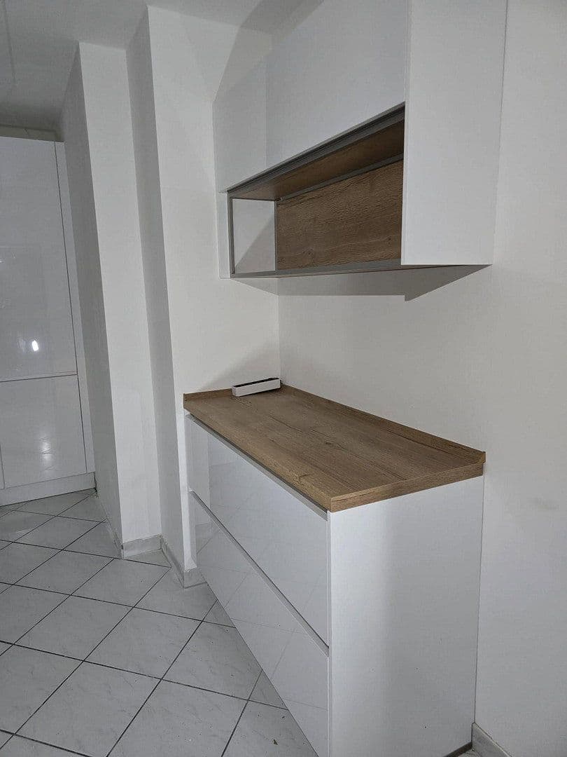 Prenájom bytu 3-izbový 83 m², Akademiestr. 27, Hanau, Hesensko Prenájom bytu 3-izbový 83 m², Akademiestr. 27, Hanau, Hesensko