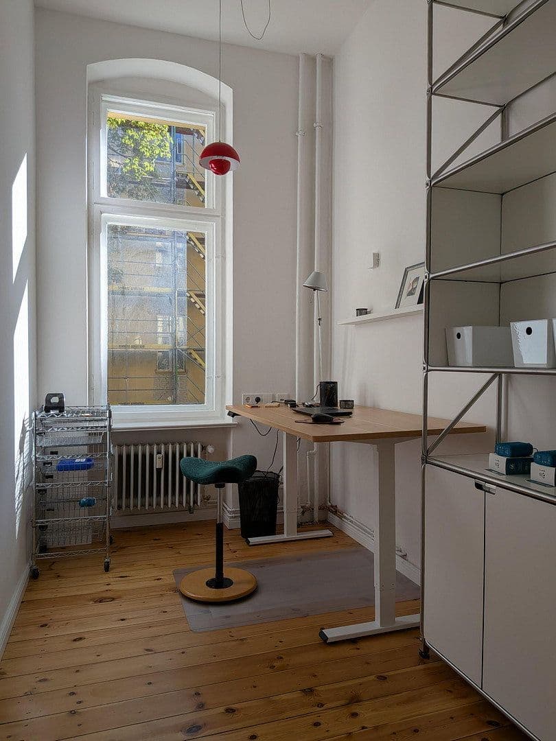 Prenájom bytu 4-izbový 85 m², Prager Str. 5, Berlin, Berlín Prenájom bytu 4-izbový 85 m², Prager Str. 5, Berlin, Berlín