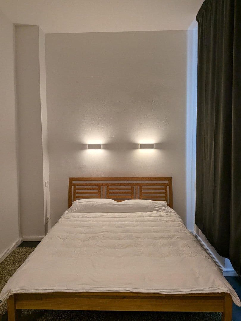 Prenájom bytu 4-izbový 85 m², Prager Str. 5, Berlin, Berlín Prenájom bytu 4-izbový 85 m², Prager Str. 5, Berlin, Berlín