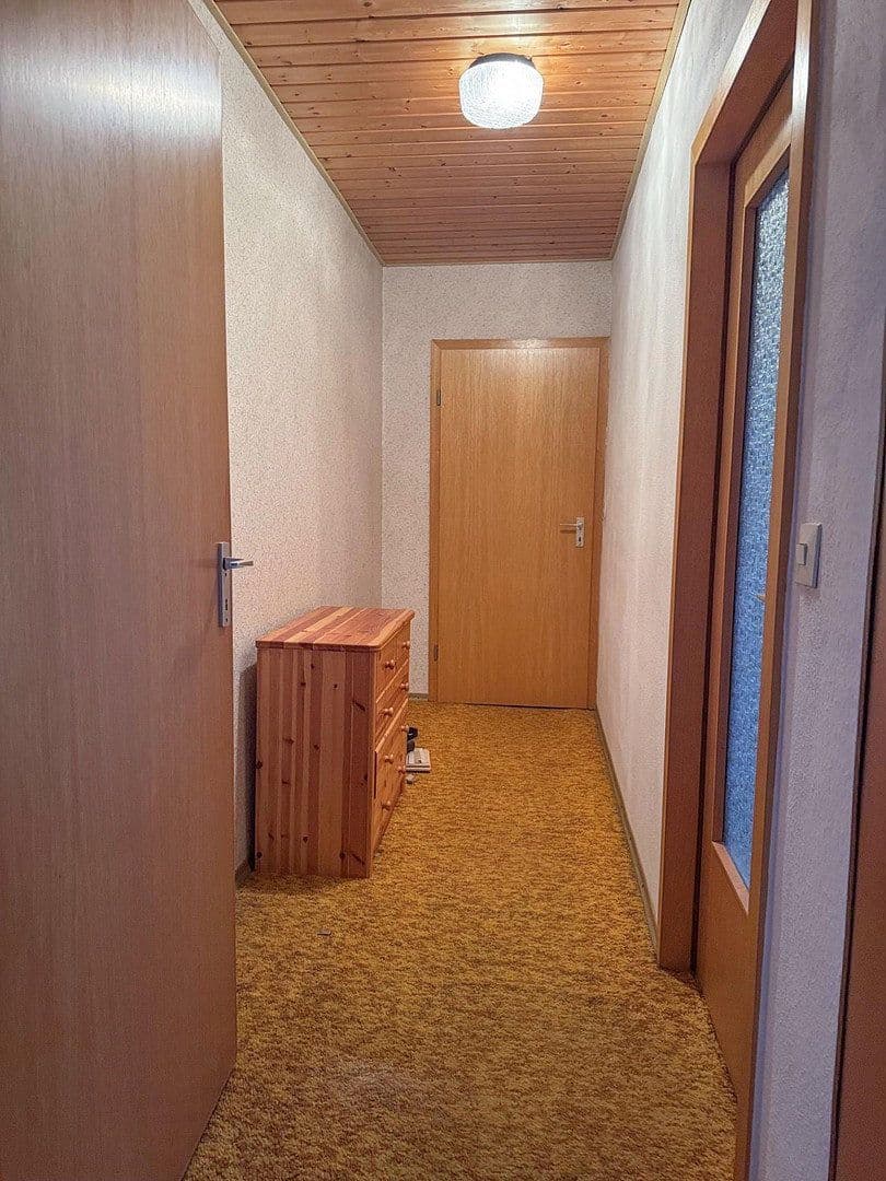 Predaj nebytového priestoru 3.902 m², Großkarlbach, Porýnie-Falcko Predaj nebytového priestoru 3.902 m², Großkarlbach, Porýnie-Falcko