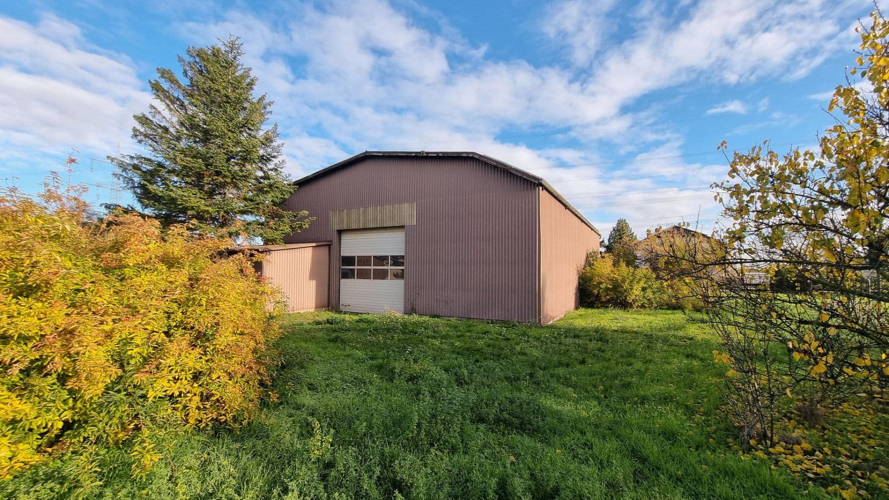 Predaj nebytového priestoru 3.902 m², Großkarlbach, Porýnie-Falcko Predaj nebytového priestoru 3.902 m², Großkarlbach, Porýnie-Falcko