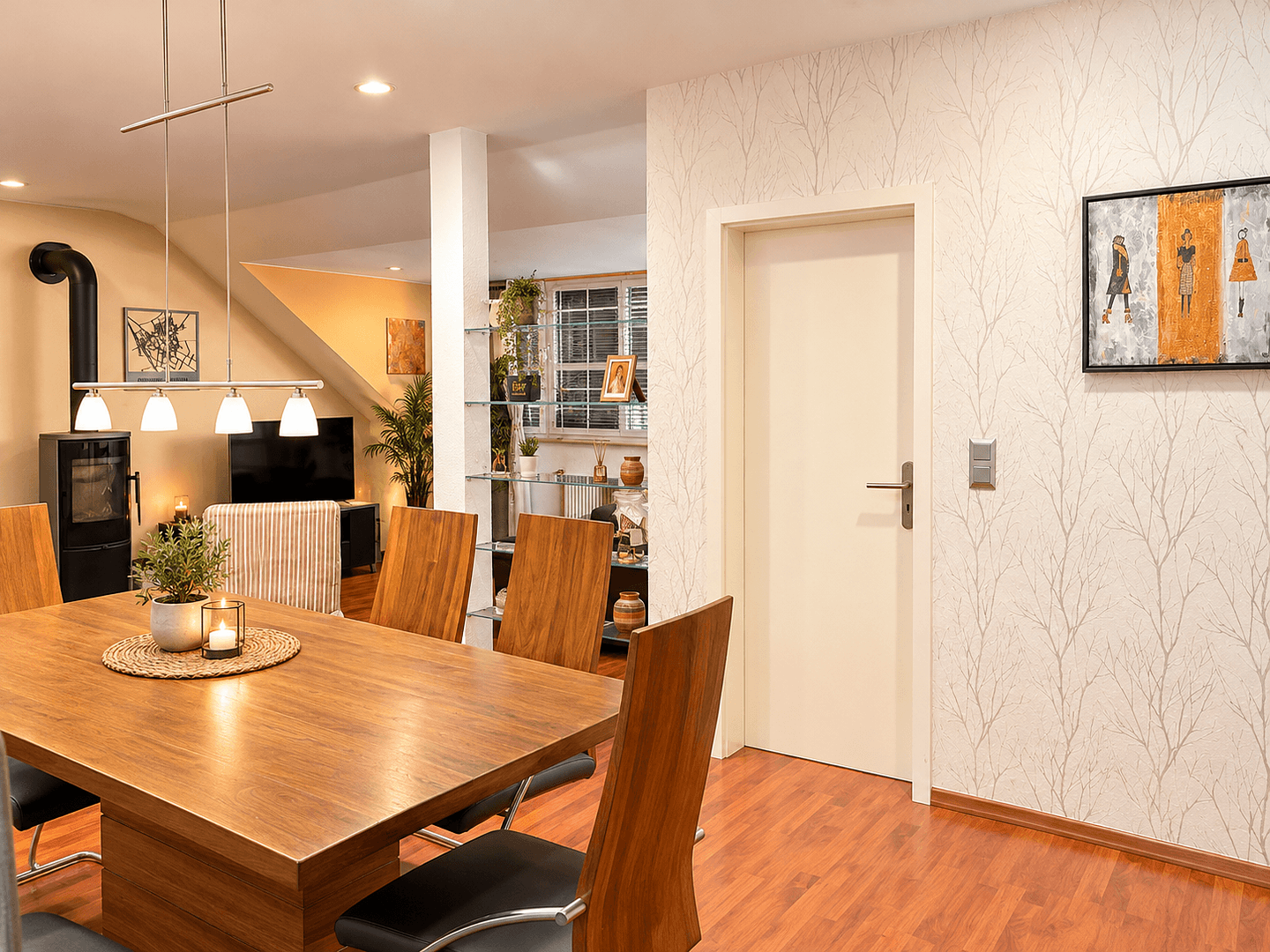 Prenájom bytu 4-izbový 145 m², Dr.-Albert-David-Straße 19, Burgwedel, Dolné Sasko Prenájom bytu 4-izbový 145 m², Dr.-Albert-David-Straße 19, Burgwedel, Dolné Sasko