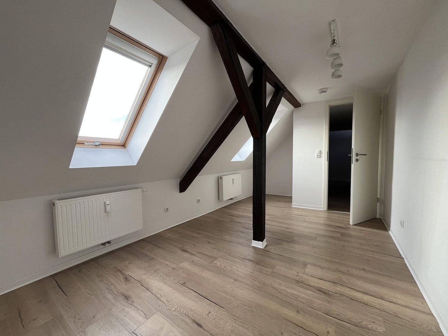Prenájom bytu 2-izbový 53 m², Huygensstraße 8a, Leipzig, Sasko Prenájom bytu 2-izbový 53 m², Huygensstraße 8a, Leipzig, Sasko