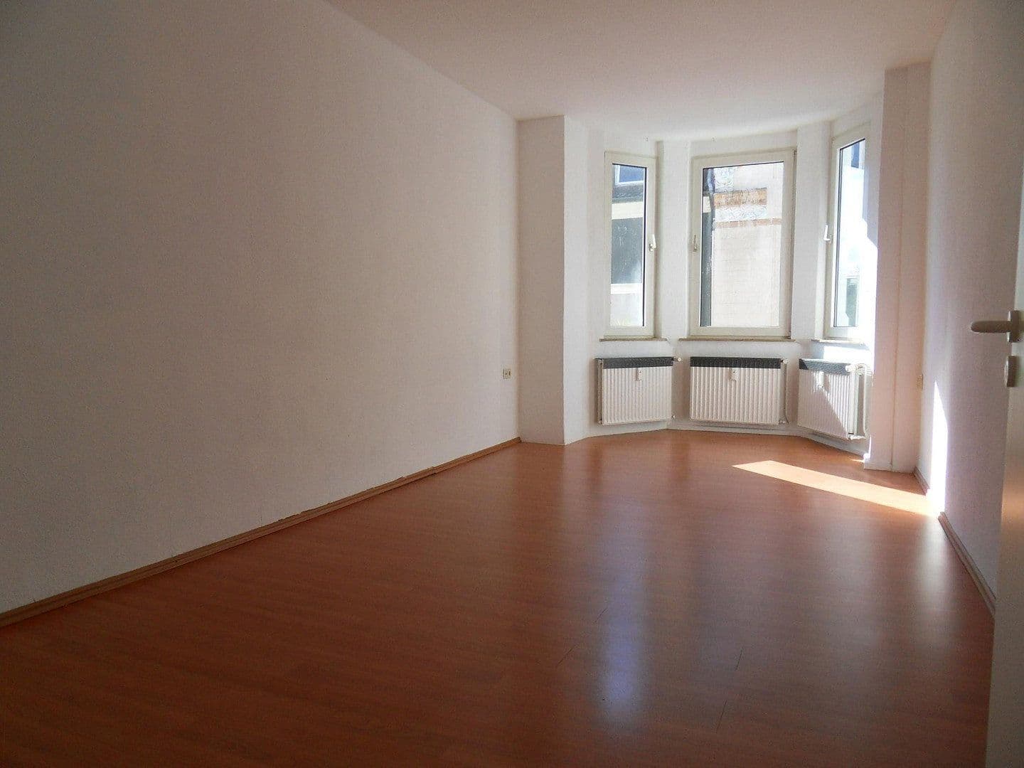 Prenájom bytu 3-izbový 75 m², Dortmund, Severné Porýnie - Westfálsko Prenájom bytu 3-izbový 75 m², Dortmund, Severné Porýnie - Westfálsko