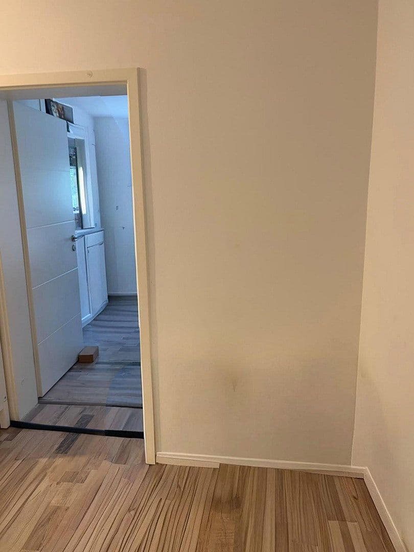 Prenájom bytu 3-izbový 92 m², Frankfurt am Main, Hesensko Prenájom bytu 3-izbový 92 m², Frankfurt am Main, Hesensko