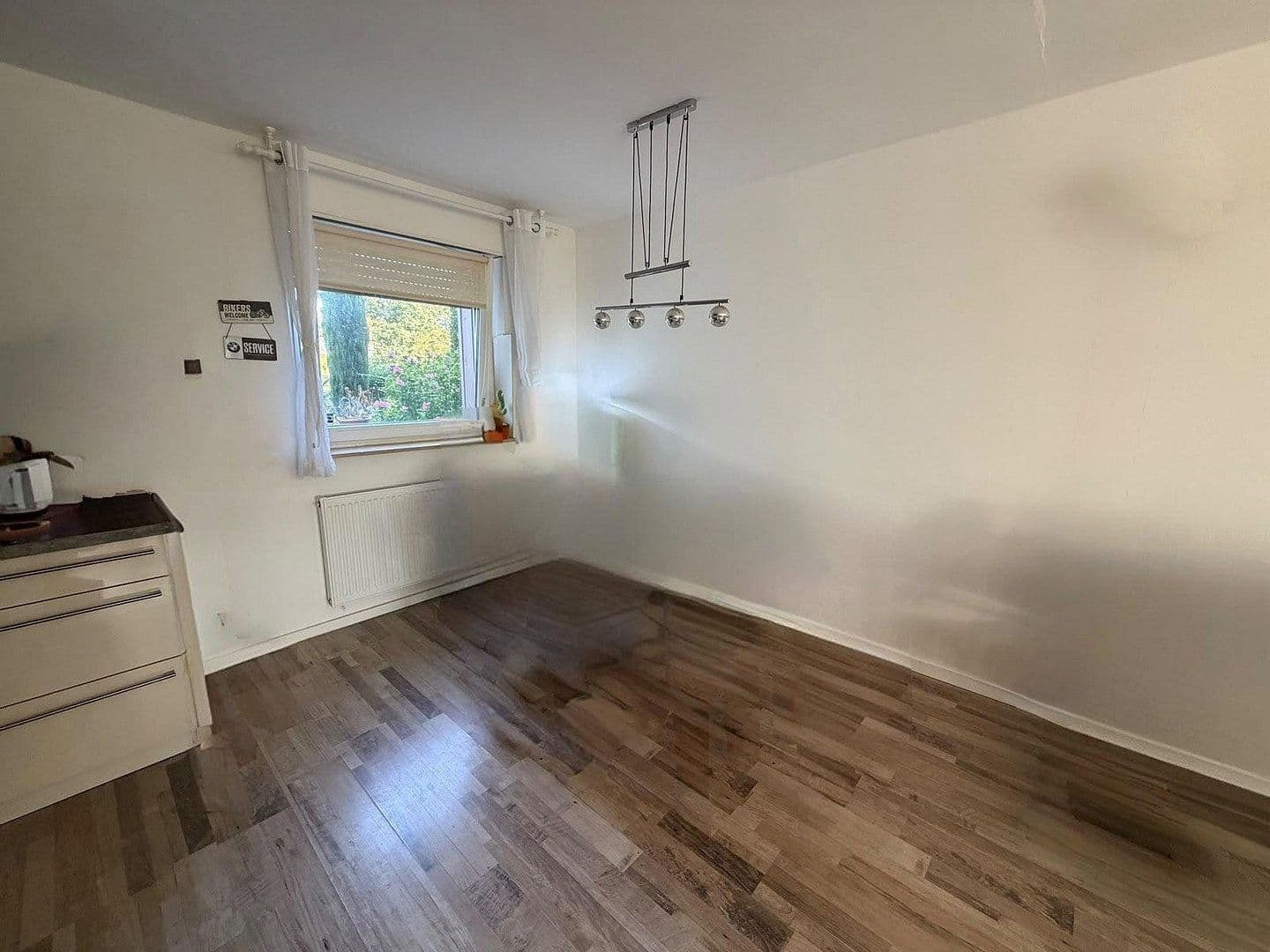 Prenájom bytu 3-izbový 92 m², Frankfurt am Main, Hesensko Prenájom bytu 3-izbový 92 m², Frankfurt am Main, Hesensko