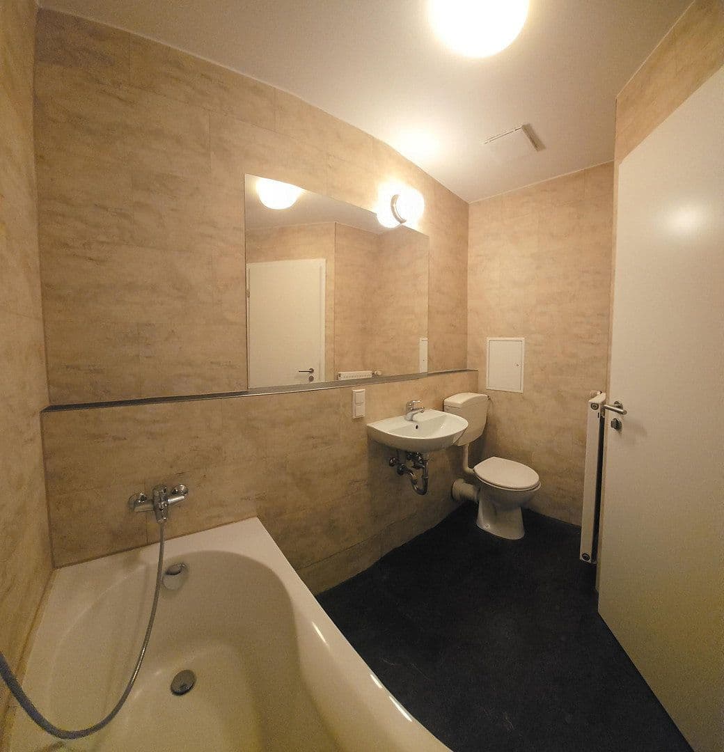 Predaj bytu 2-izbový 67 m², Börnestraße 15, Berlin Weißensee, Berlín Predaj bytu 2-izbový 67 m², Börnestraße 15, Berlin Weißensee, Berlín