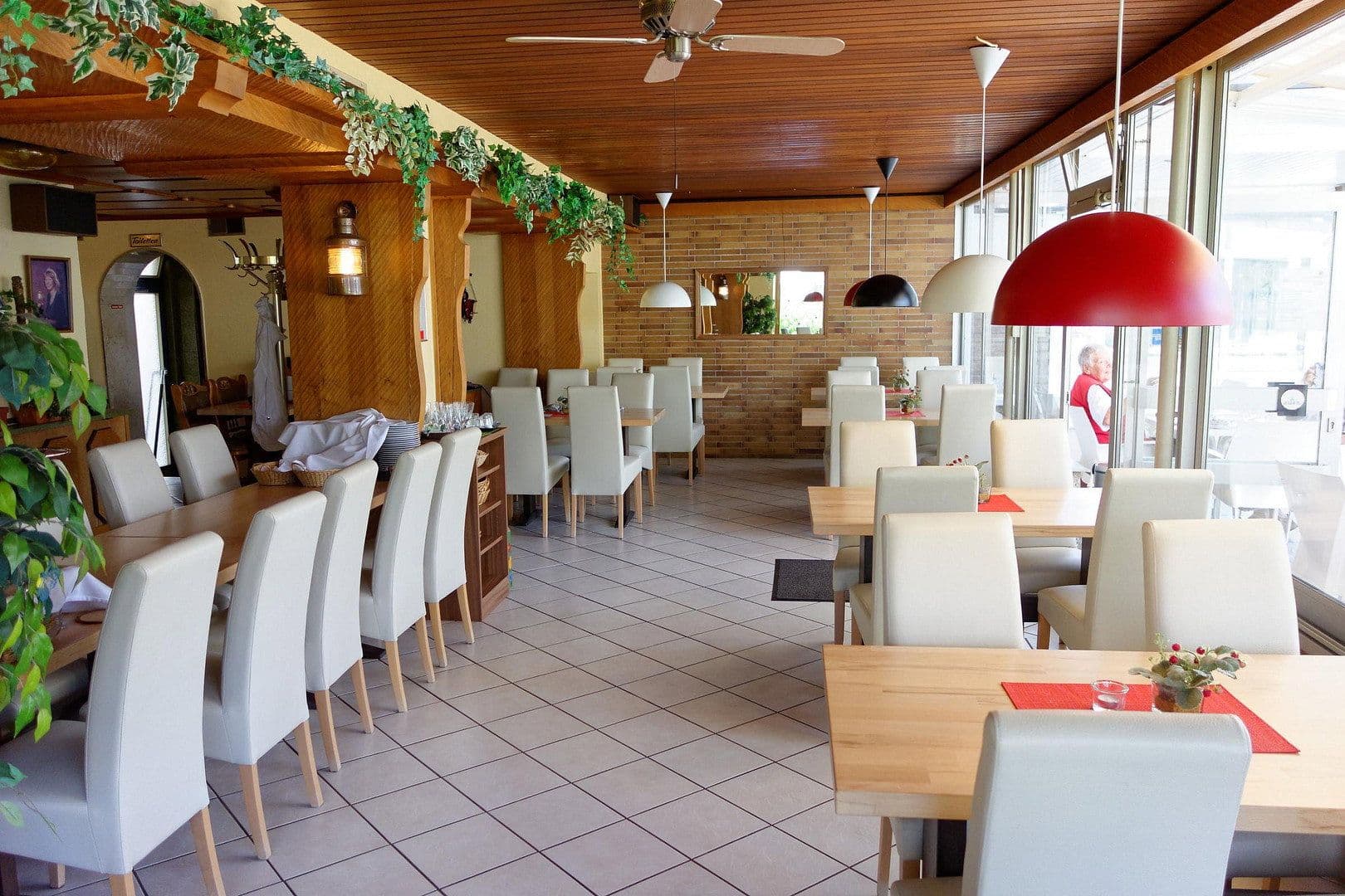 Predaj nebytového priestoru 567 m², Kerwerstraße 1–5, Cochem, Porýnie-Falcko Predaj nebytového priestoru 567 m², Kerwerstraße 1–5, Cochem, Porýnie-Falcko