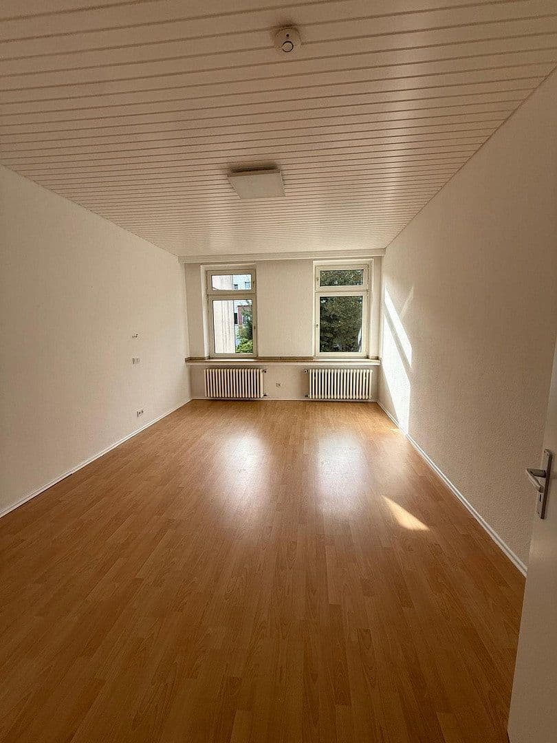 Prenájom bytu 3-izbový 86 m², Wuppertal, Severné Porýnie - Westfálsko Prenájom bytu 3-izbový 86 m², Wuppertal, Severné Porýnie - Westfálsko