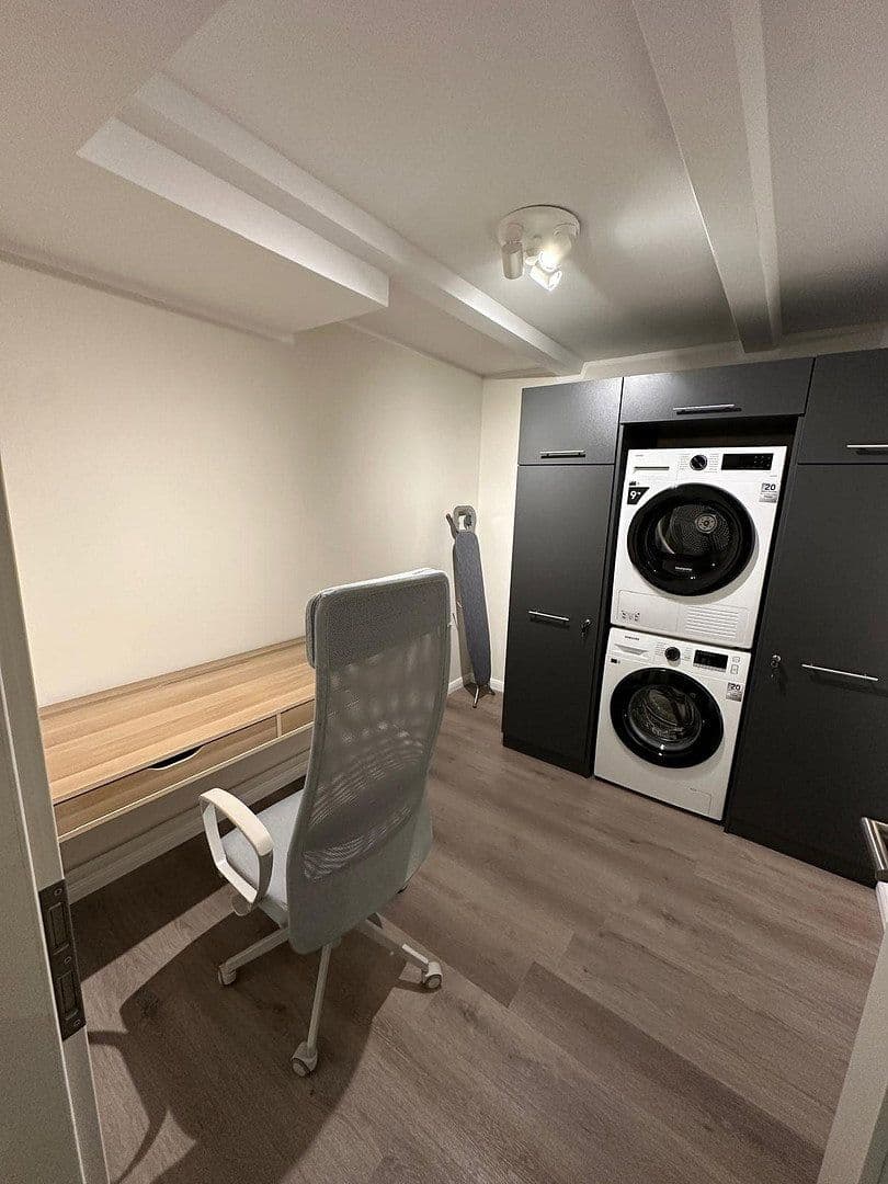 Prenájom bytu 3-izbový 89 m², Moritzstraße 68, Wiesbaden, Hesensko Prenájom bytu 3-izbový 89 m², Moritzstraße 68, Wiesbaden, Hesensko