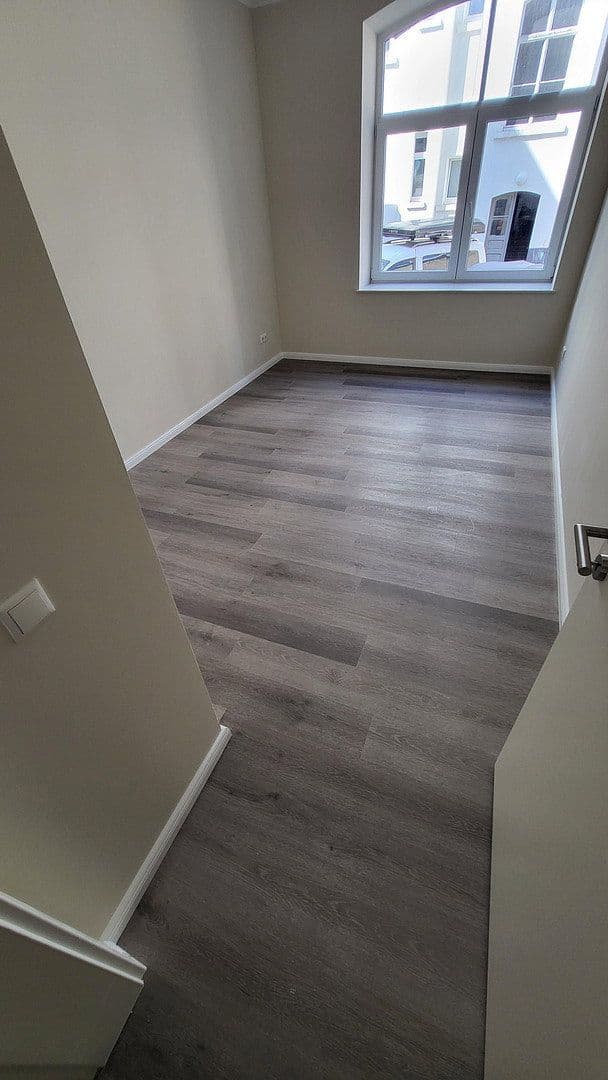 Prenájom bytu 5-izbový 128 m², Moritzstraße 68, Wiesbaden, Hesensko Prenájom bytu 5-izbový 128 m², Moritzstraße 68, Wiesbaden, Hesensko