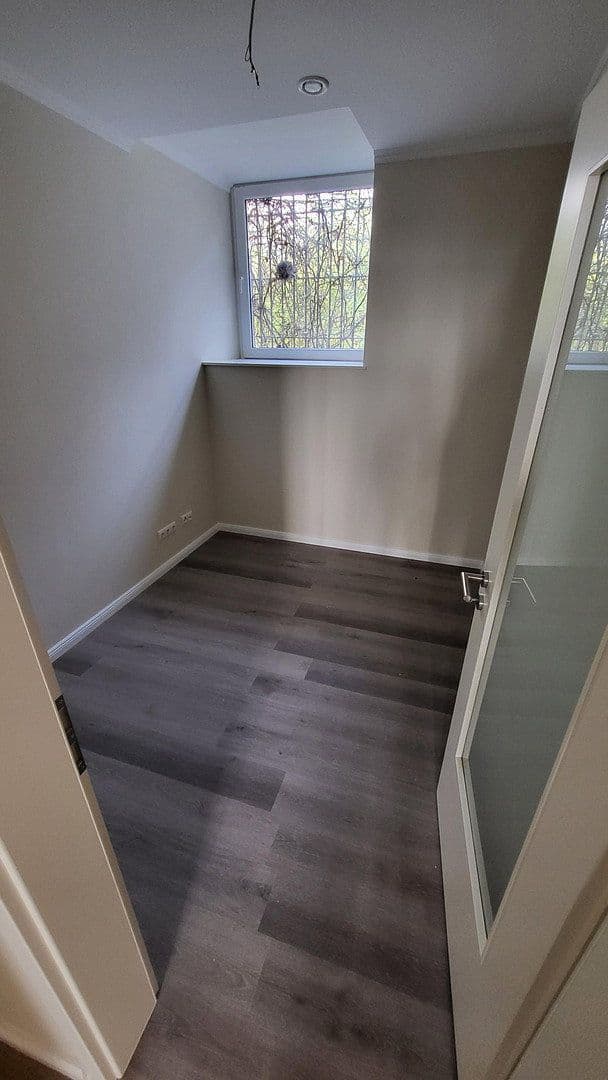Prenájom bytu 5-izbový 128 m², Moritzstraße 68, Wiesbaden, Hesensko Prenájom bytu 5-izbový 128 m², Moritzstraße 68, Wiesbaden, Hesensko