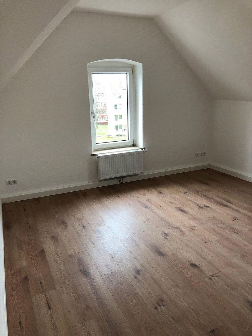 Prenájom bytu 3-izbový 78 m², Clara-Zetkin-Str. 18, Žitava, Sasko Prenájom bytu 3-izbový 78 m², Clara-Zetkin-Str. 18, Žitava, Sasko