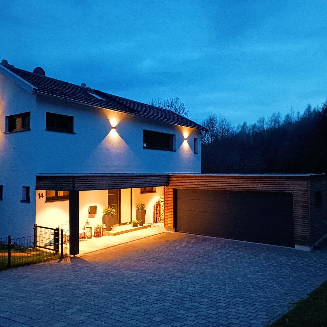 Predaj domu 188 m², pozemok 1.100 m², Traunstein, Bavorsko Predaj domu 188 m², pozemok 1.100 m², Traunstein, Bavorsko
