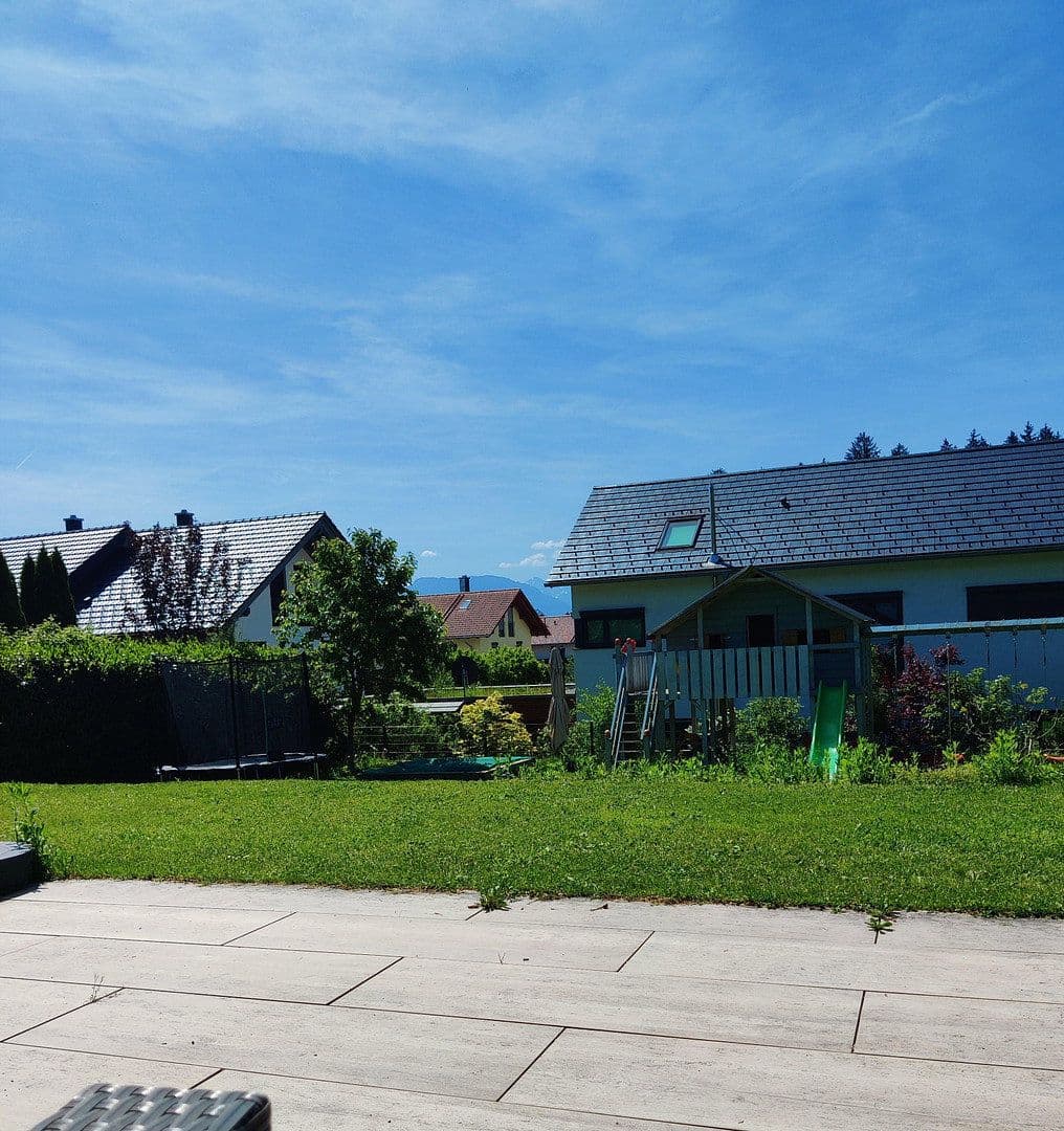Predaj domu 188 m², pozemok 1.100 m², Traunstein, Bavorsko Predaj domu 188 m², pozemok 1.100 m², Traunstein, Bavorsko