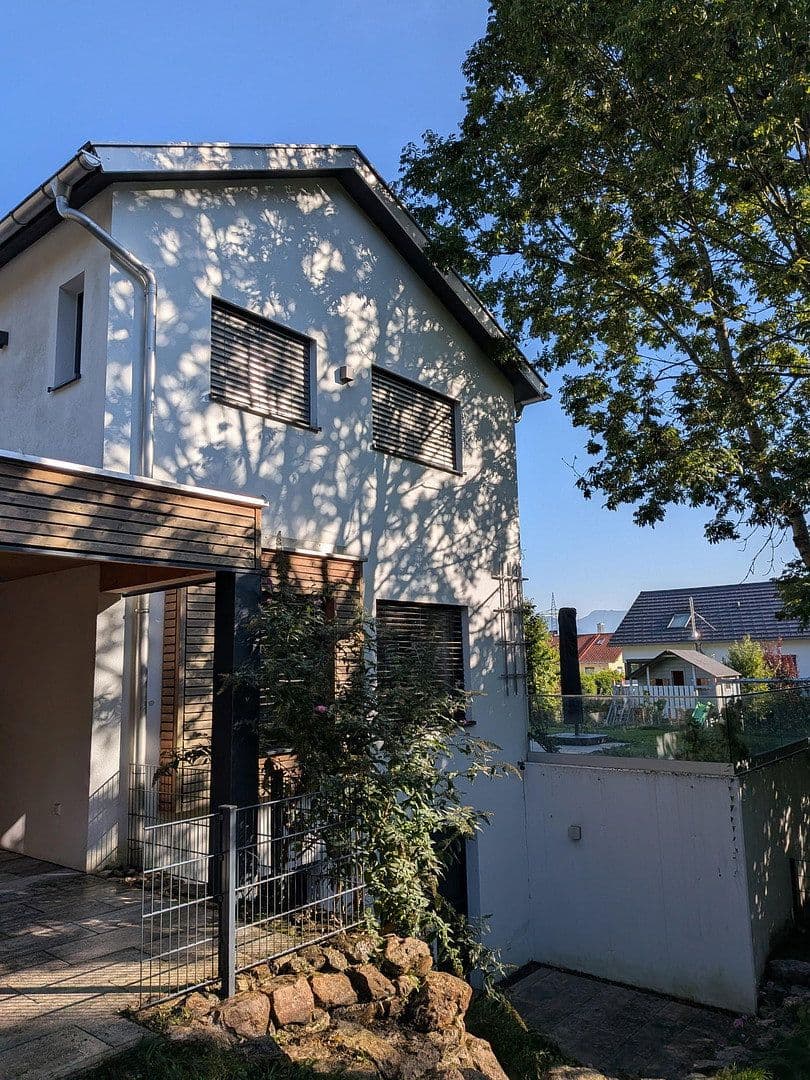 Predaj domu 188 m², pozemok 1.100 m², Traunstein, Bavorsko Predaj domu 188 m², pozemok 1.100 m², Traunstein, Bavorsko