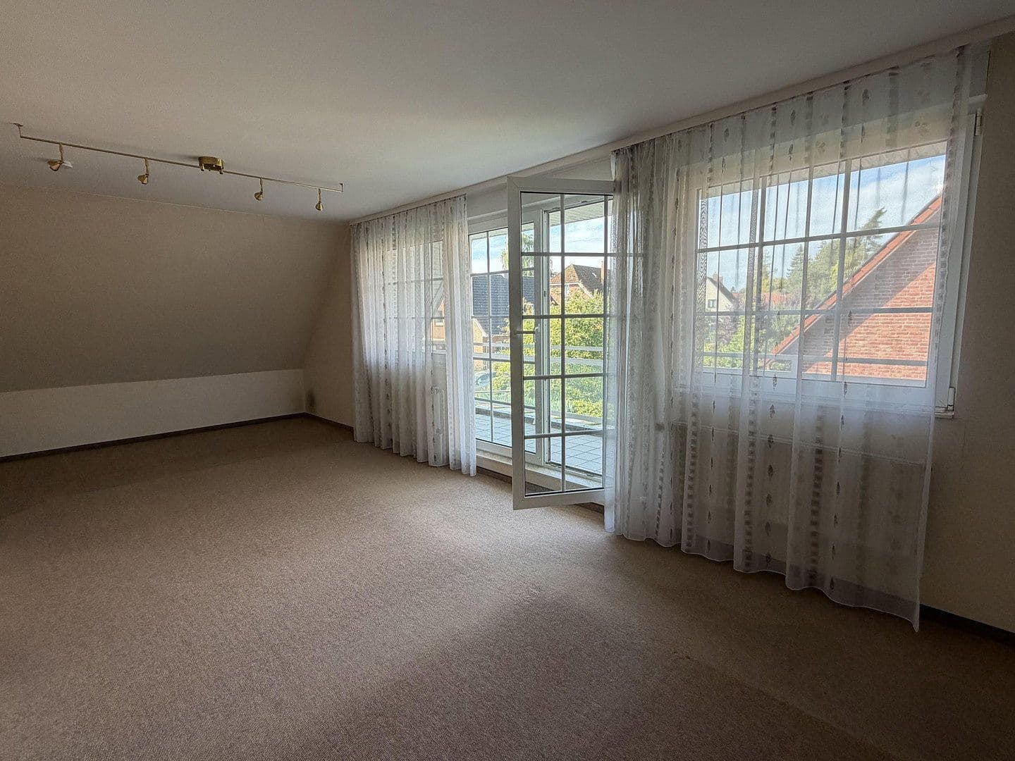Predaj domu 160 m², pozemok 777 m², Lübeck, Šlezvicko-Holštajnsko Predaj domu 160 m², pozemok 777 m², Lübeck, Šlezvicko-Holštajnsko