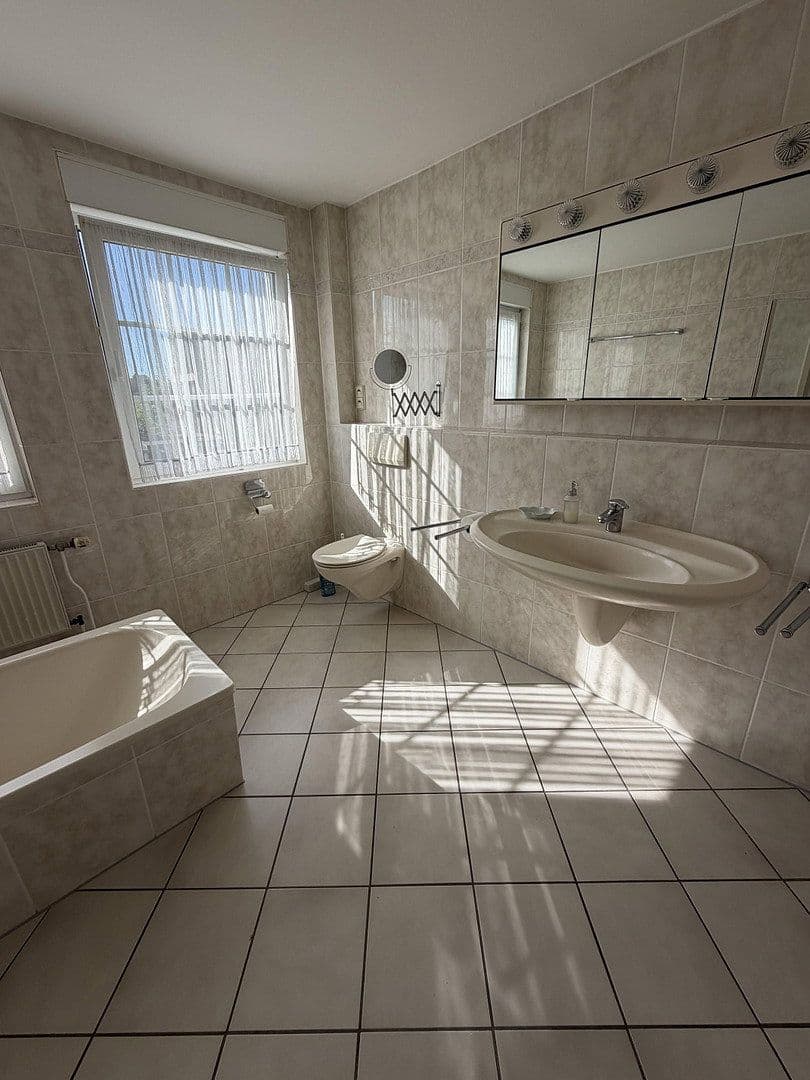 Predaj domu 160 m², pozemok 777 m², Lübeck, Šlezvicko-Holštajnsko Predaj domu 160 m², pozemok 777 m², Lübeck, Šlezvicko-Holštajnsko