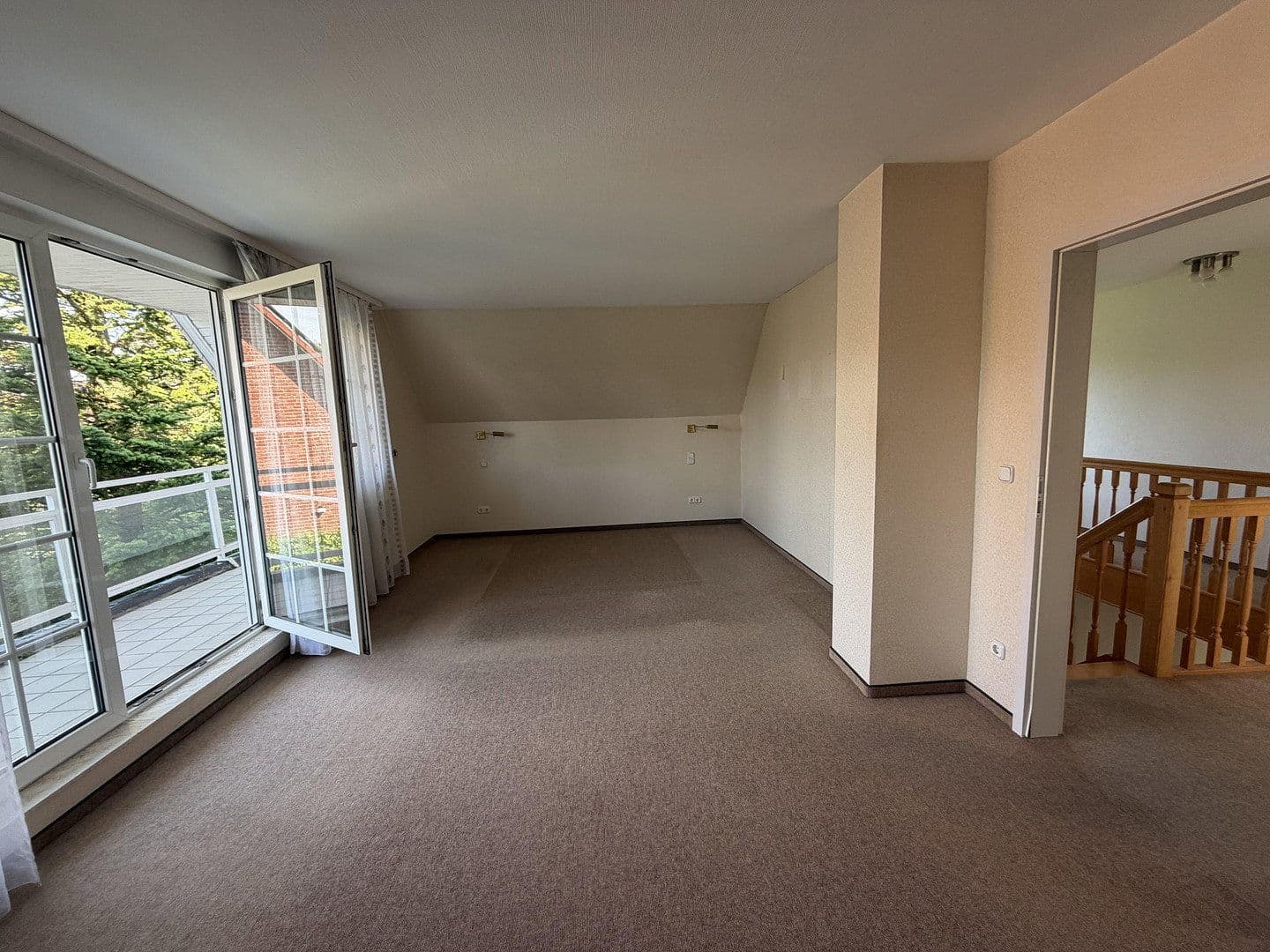 Predaj domu 160 m², pozemok 777 m², Lübeck, Šlezvicko-Holštajnsko Predaj domu 160 m², pozemok 777 m², Lübeck, Šlezvicko-Holštajnsko