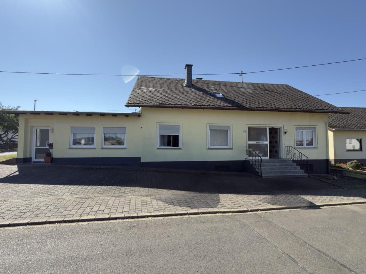 Predaj domu 234 m², pozemok 465 m², Oberstraße 22, Faid, Porýnie-Falcko Predaj domu 234 m², pozemok 465 m², Oberstraße 22, Faid, Porýnie-Falcko