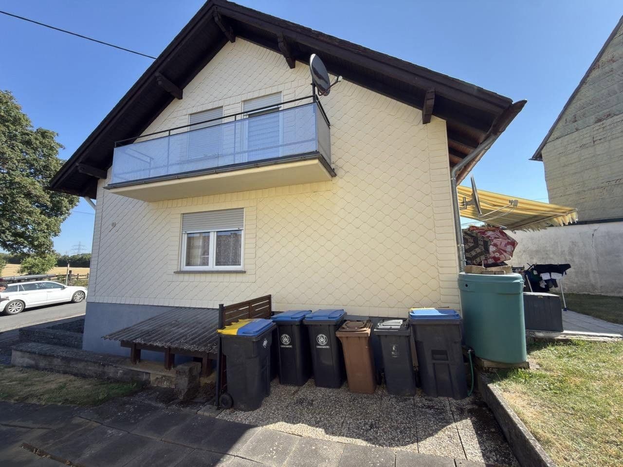 Predaj domu 234 m², pozemok 465 m², Oberstraße 22, Faid, Porýnie-Falcko Predaj domu 234 m², pozemok 465 m², Oberstraße 22, Faid, Porýnie-Falcko