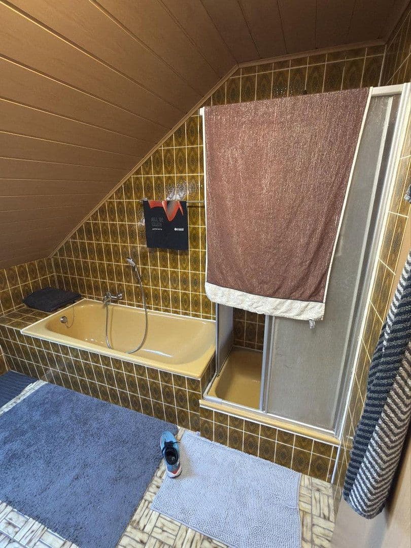 Predaj domu 234 m², pozemok 465 m², Oberstraße 22, Faid, Porýnie-Falcko Predaj domu 234 m², pozemok 465 m², Oberstraße 22, Faid, Porýnie-Falcko