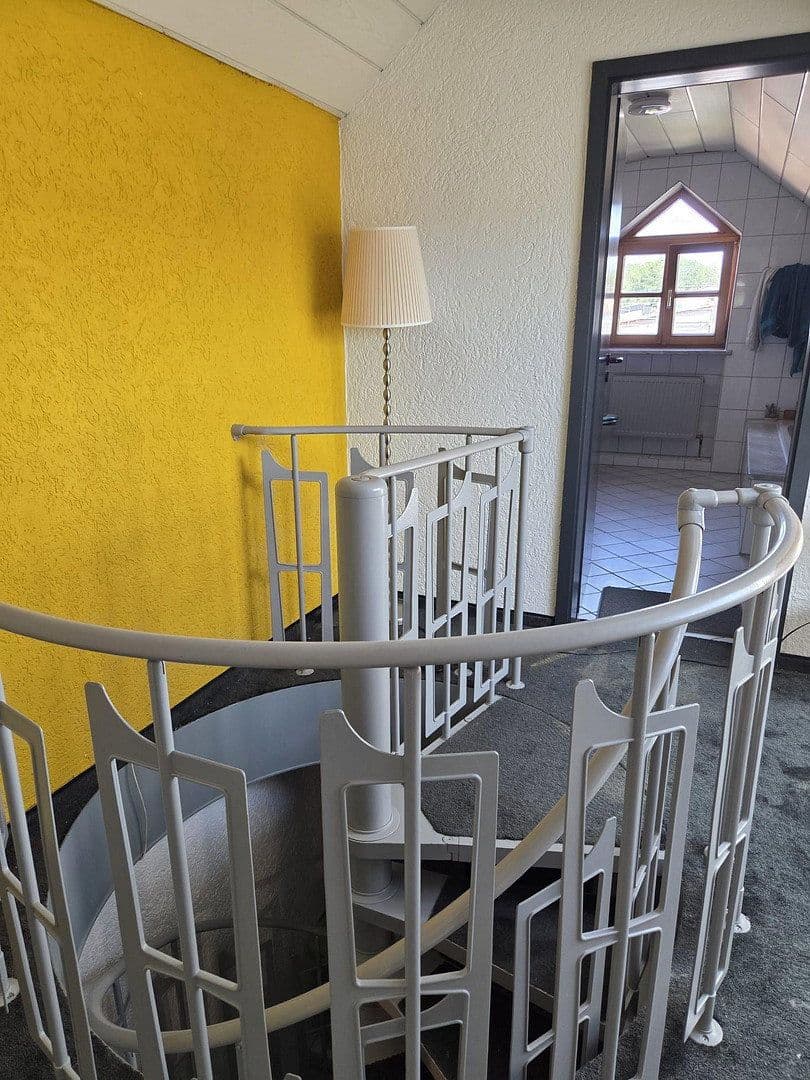 Prenájom bytu 3-izbový 90 m², Aufkirchener Weg 12, Erding, Bavorsko Prenájom bytu 3-izbový 90 m², Aufkirchener Weg 12, Erding, Bavorsko