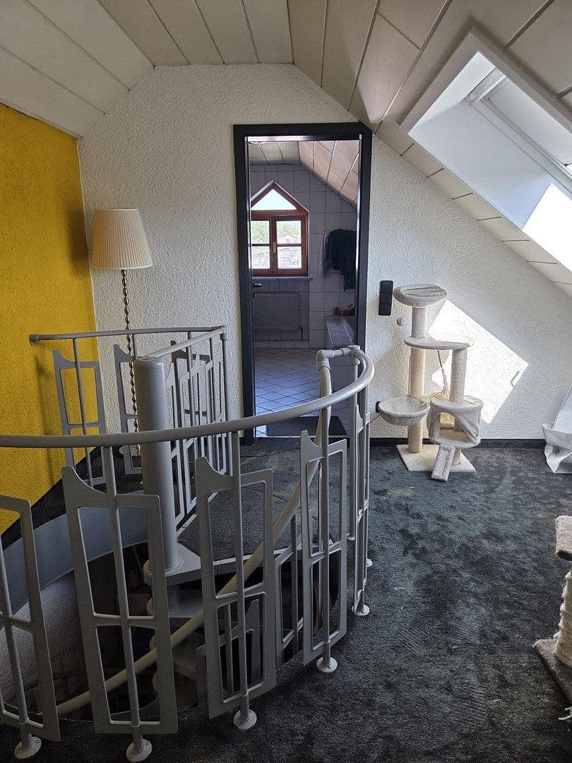 Prenájom bytu 3-izbový 90 m², Aufkirchener Weg 12, Erding, Bavorsko Prenájom bytu 3-izbový 90 m², Aufkirchener Weg 12, Erding, Bavorsko