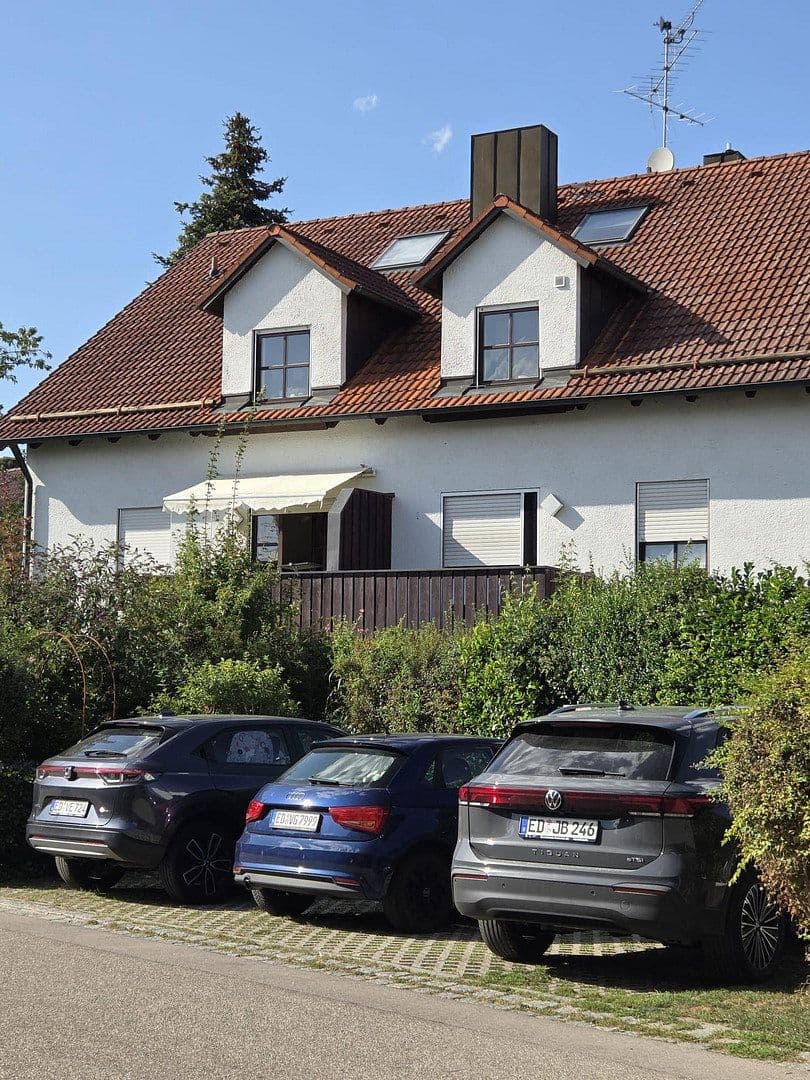 Prenájom bytu 3-izbový 90 m², Aufkirchener Weg 12, Erding, Bavorsko Prenájom bytu 3-izbový 90 m², Aufkirchener Weg 12, Erding, Bavorsko