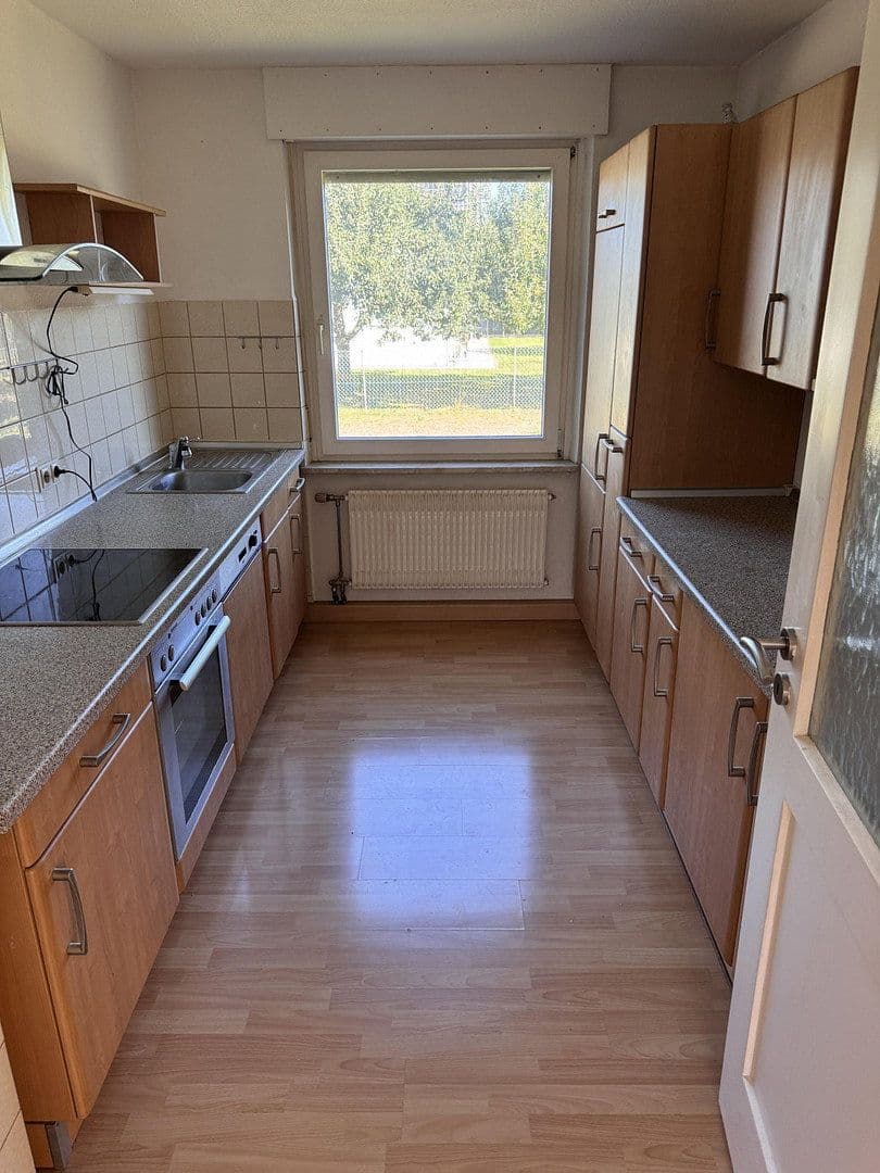 Prenájom bytu 3-izbový 63 m², Lichtenau, Bádensko-Wurttembersko Prenájom bytu 3-izbový 63 m², Lichtenau, Bádensko-Wurttembersko