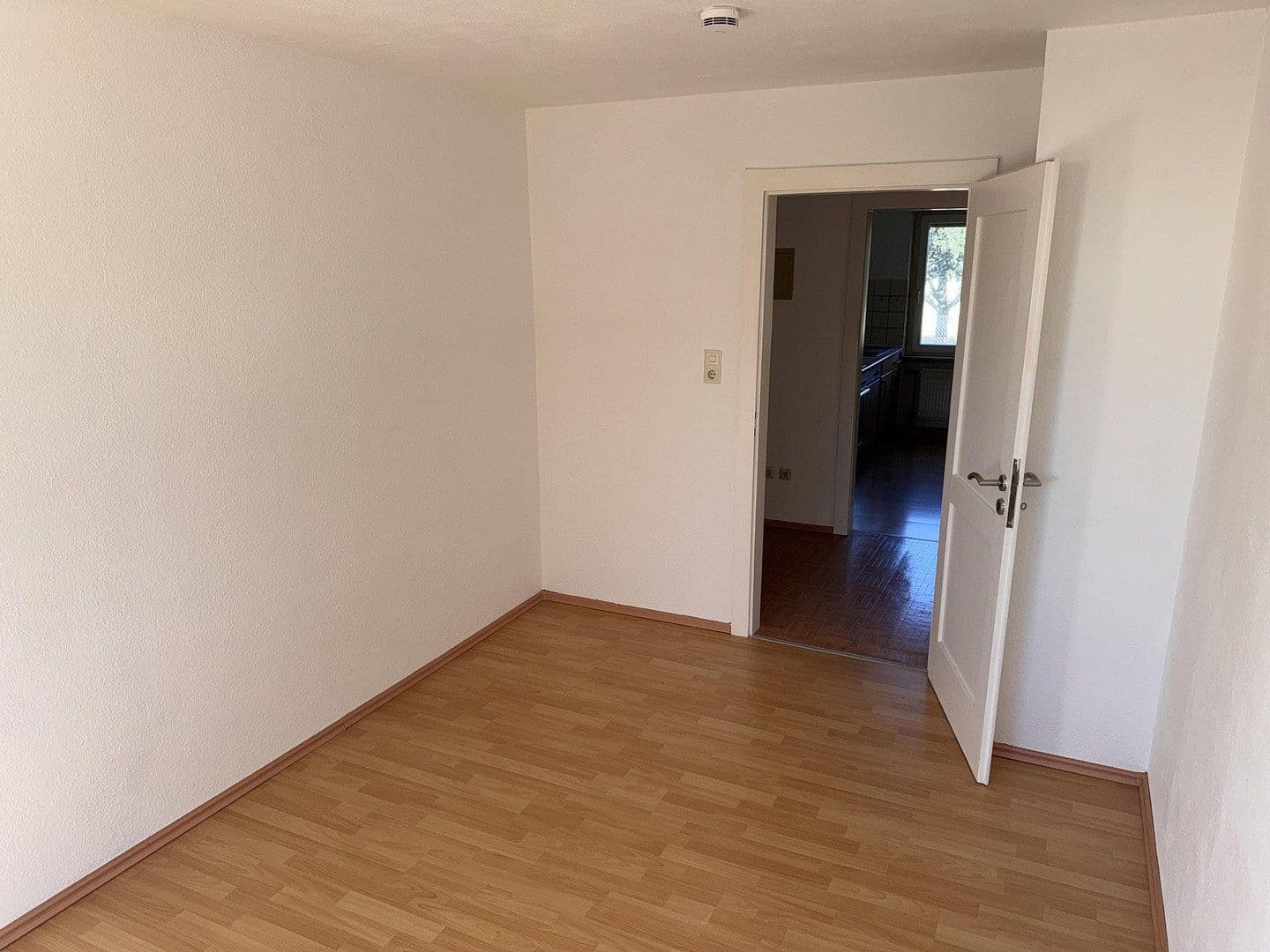 Prenájom bytu 3-izbový 63 m², Lichtenau, Bádensko-Wurttembersko Prenájom bytu 3-izbový 63 m², Lichtenau, Bádensko-Wurttembersko