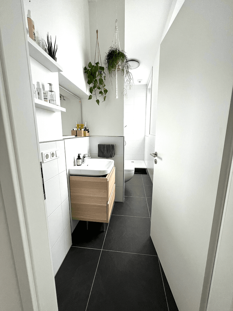 Prenájom bytu 3-izbový 89 m², Offenbach, Hesensko Prenájom bytu 3-izbový 89 m², Offenbach, Hesensko