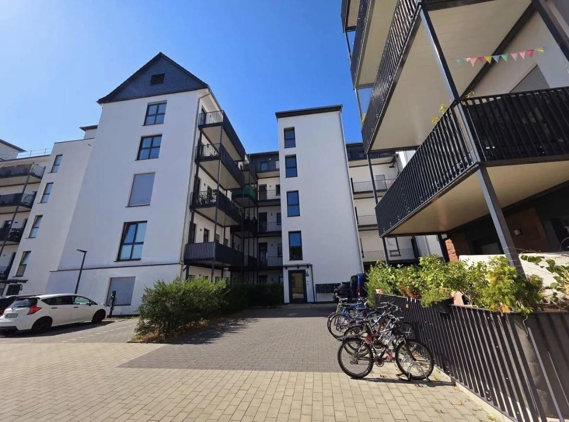 Prenájom bytu 3-izbový 89 m², Offenbach, Hesensko Prenájom bytu 3-izbový 89 m², Offenbach, Hesensko