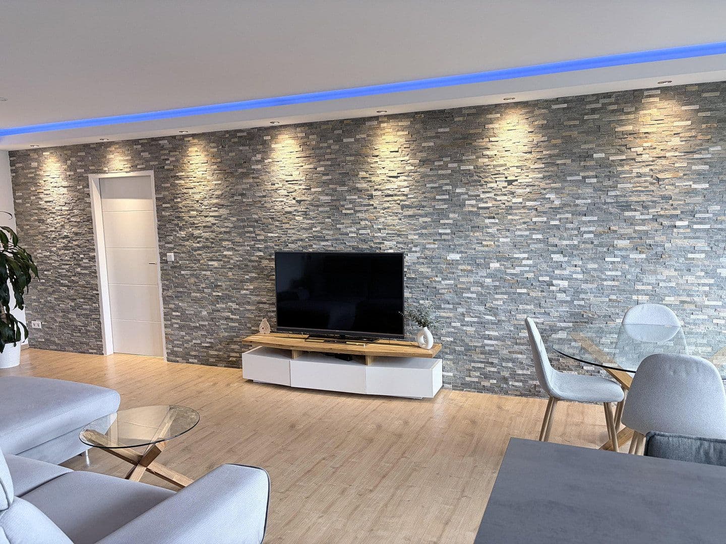 Predaj bytu 3-izbový 84 m², Köln, Severné Porýnie - Westfálsko Predaj bytu 3-izbový 84 m², Köln, Severné Porýnie - Westfálsko