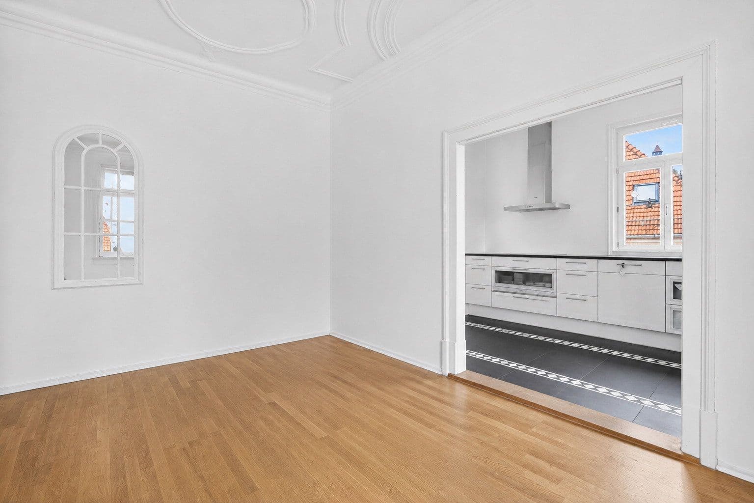 Predaj bytu 4-izbový 114 m², Esslingen am Neckar, Bádensko-Wurttembersko Predaj bytu 4-izbový 114 m², Esslingen am Neckar, Bádensko-Wurttembersko