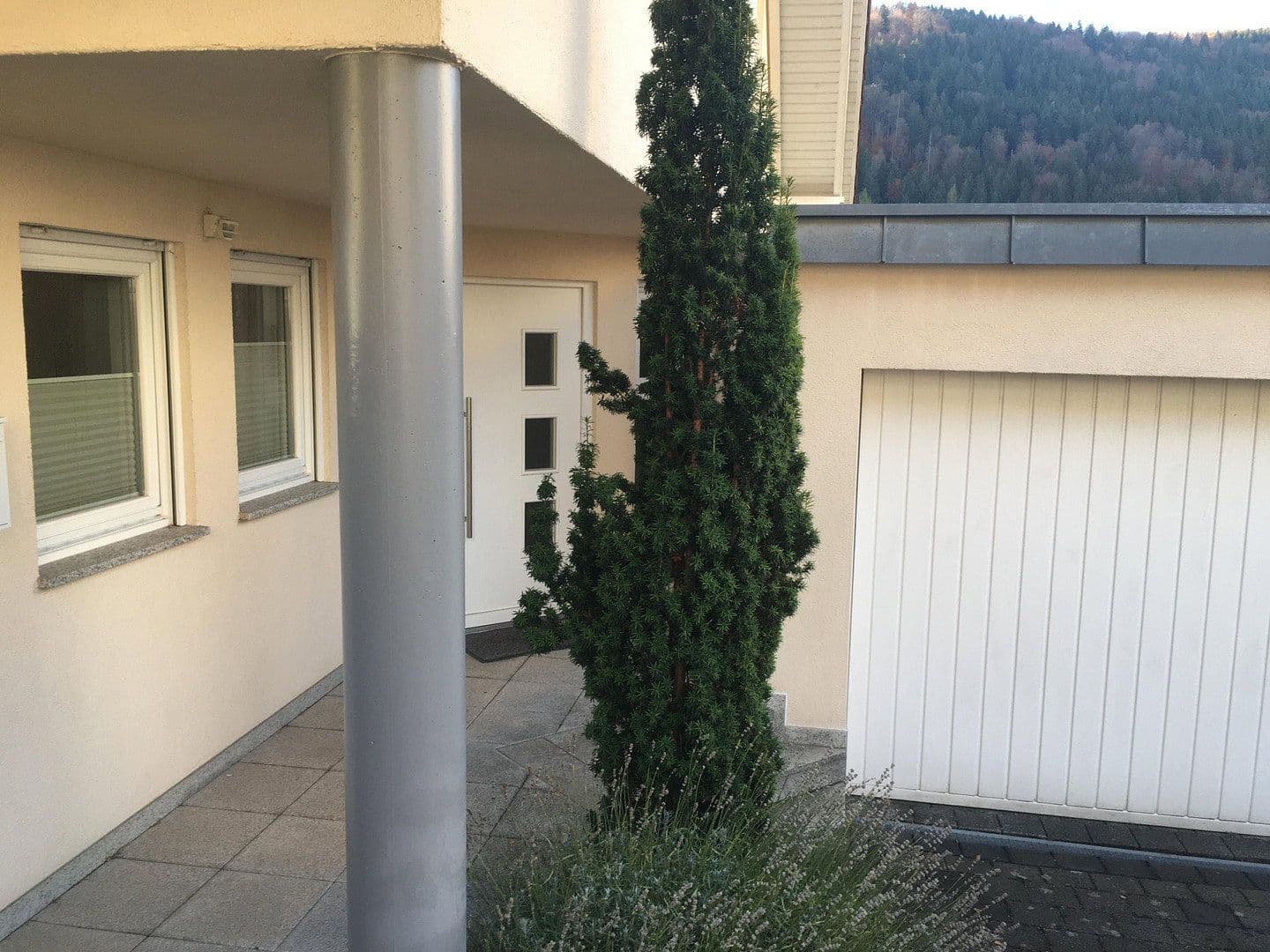 Predaj domu 177 m², pozemok 440 m², Höfen an der Enz, Bádensko-Wurttembersko Predaj domu 177 m², pozemok 440 m², Höfen an der Enz, Bádensko-Wurttembersko