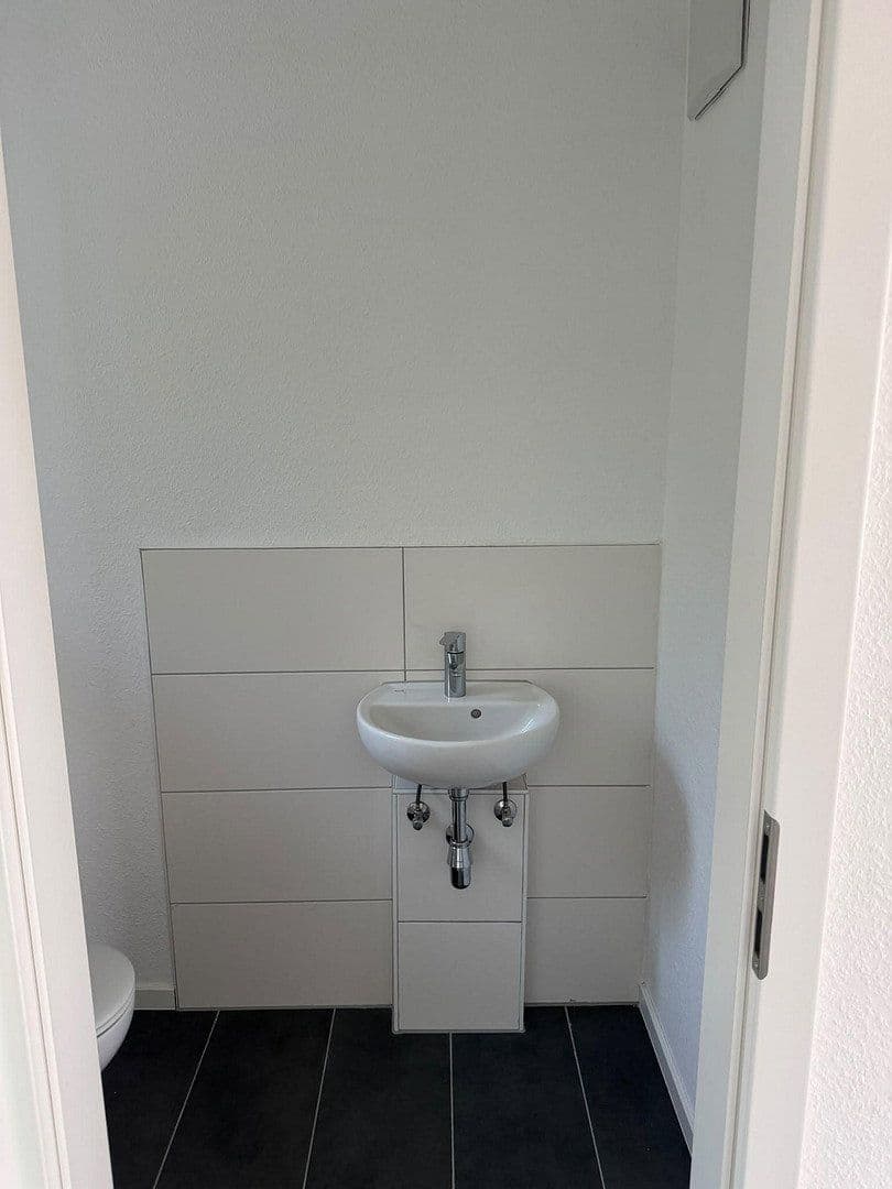 Prenájom domu 136 m², pozemok 350 m², Steinenbronner Straße 31, Sindelfingen, Bádensko-Wurttembersko Prenájom domu 136 m², pozemok 350 m², Steinenbronner Straße 31, Sindelfingen, Bádensko-Wurttembersko