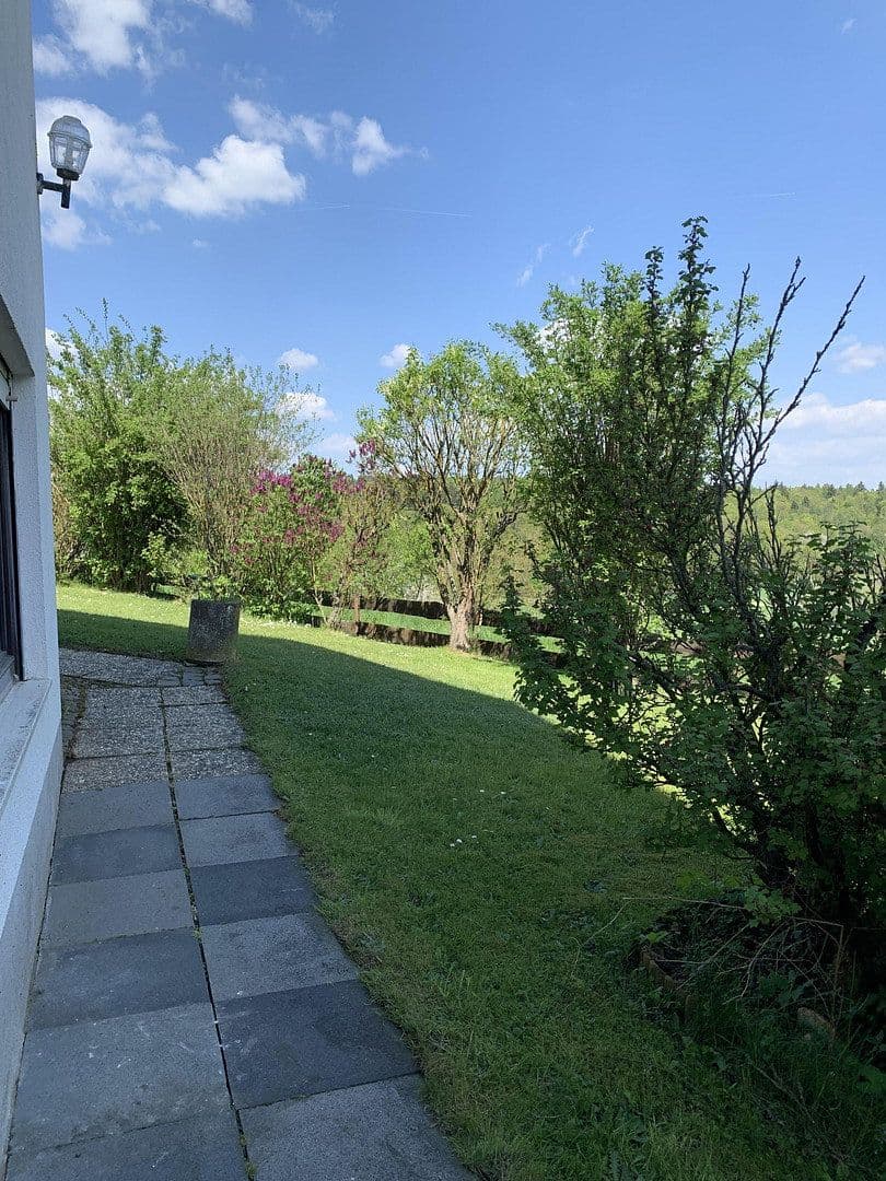 Prenájom bytu 3-izbový 75 m², Modautal, Hesensko Prenájom bytu 3-izbový 75 m², Modautal, Hesensko