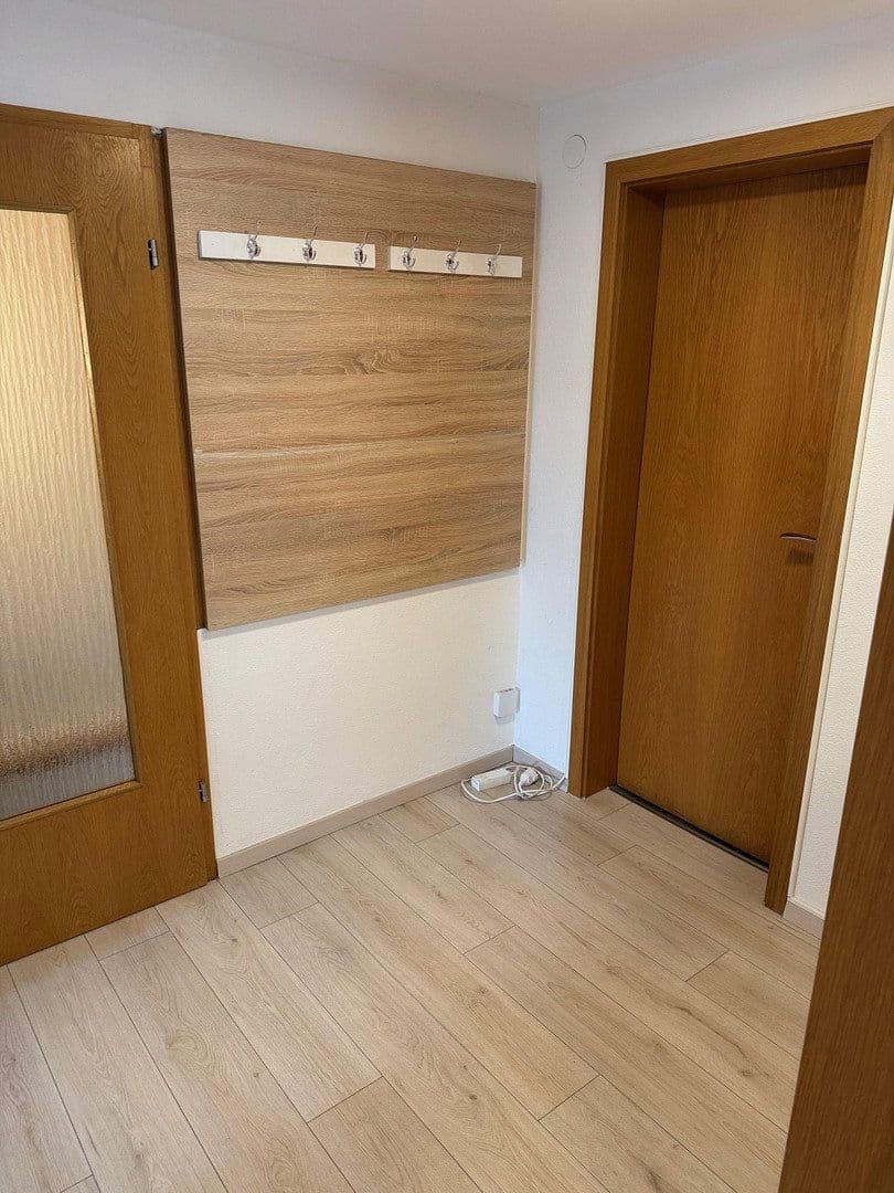 Prenájom bytu 5-izbový 110 m², Reichenbach an der Fils, Bádensko-Wurttembersko Prenájom bytu 5-izbový 110 m², Reichenbach an der Fils, Bádensko-Wurttembersko