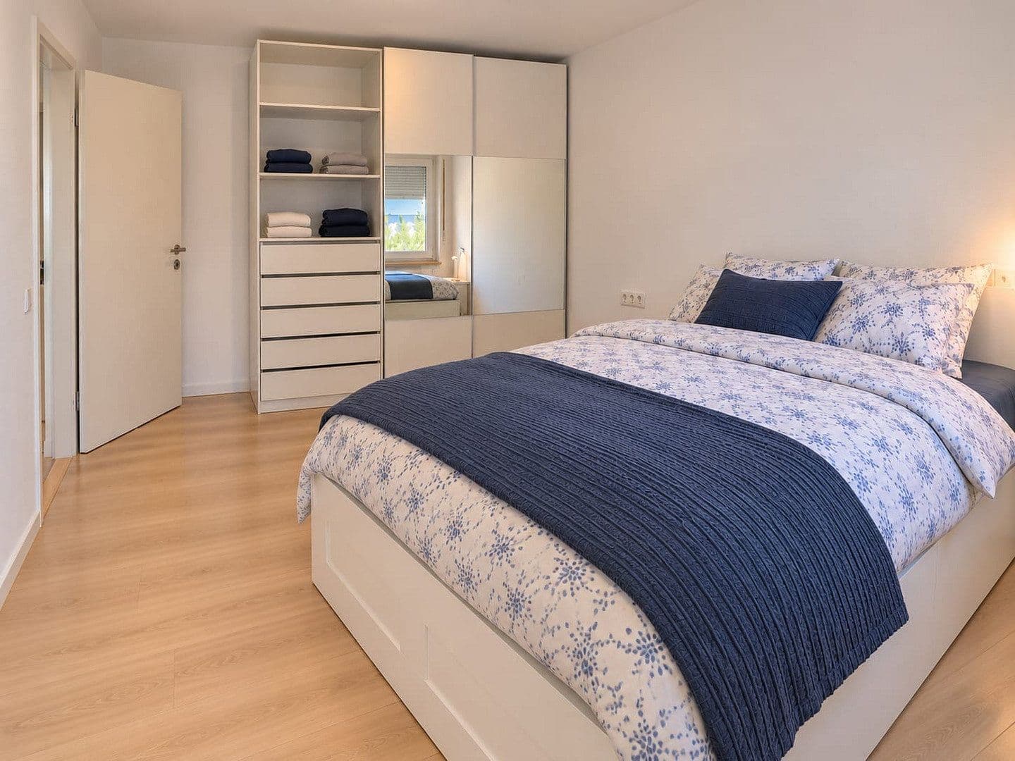 Prenájom bytu 3-izbový 71 m², St.-Gallener-Straße 42, Ulm, Bádensko-Wurttembersko Prenájom bytu 3-izbový 71 m², St.-Gallener-Straße 42, Ulm, Bádensko-Wurttembersko