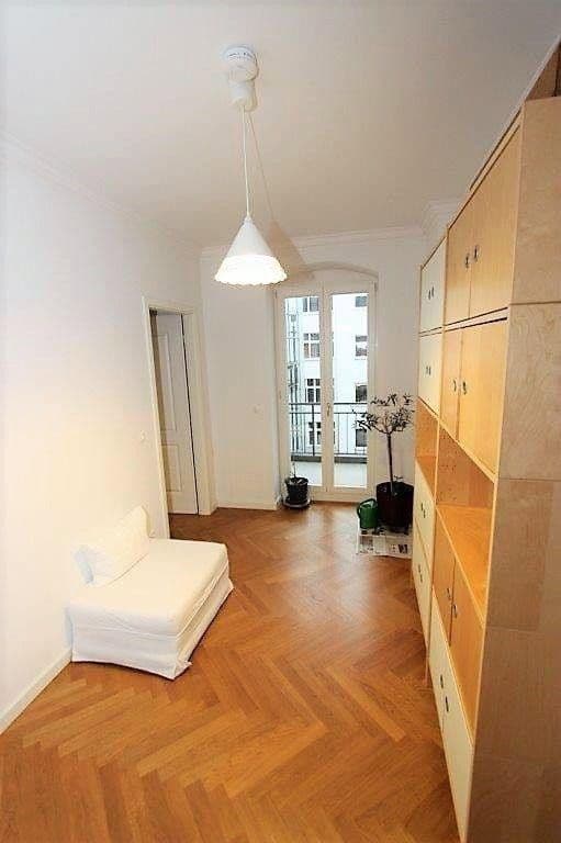Predaj bytu 4-izbový 120 m², Berlin, Berlín Predaj bytu 4-izbový 120 m², Berlin, Berlín