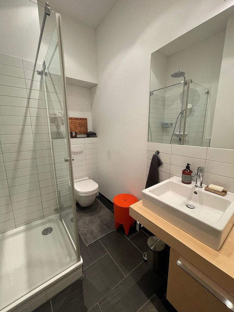 Predaj bytu 4-izbový 120 m², Berlin, Berlín Predaj bytu 4-izbový 120 m², Berlin, Berlín