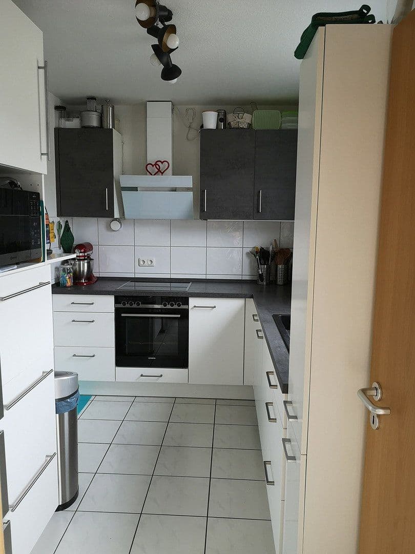 Prenájom bytu 3-izbový 100 m², Willy-Brandt-Str. 3, Bergisch Gladbach, Severné Porýnie - Westfálsko Prenájom bytu 3-izbový 100 m², Willy-Brandt-Str. 3, Bergisch Gladbach, Severné Porýnie - Westfálsko