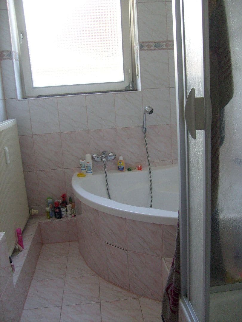 Prenájom bytu 40 m², Landau, Porýnie-Falcko Prenájom bytu 40 m², Landau, Porýnie-Falcko
