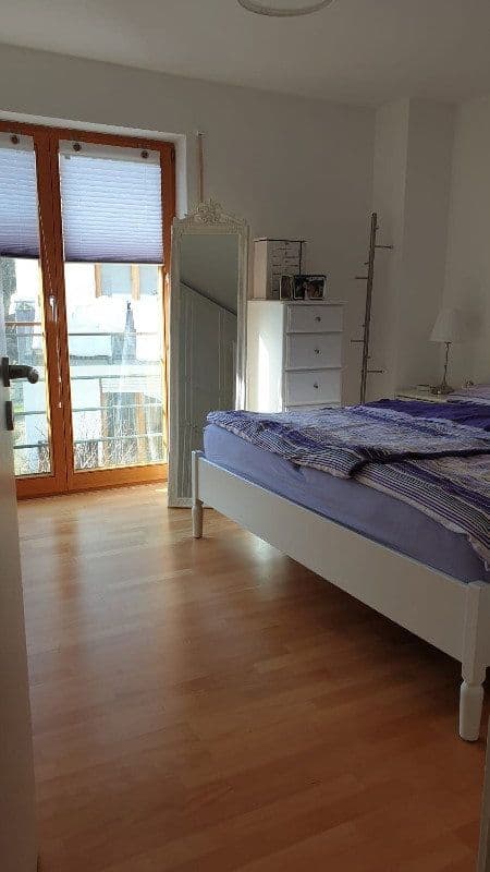 Prenájom bytu 4-izbový 91 m², Grafing, Bavorsko Prenájom bytu 4-izbový 91 m², Grafing, Bavorsko
