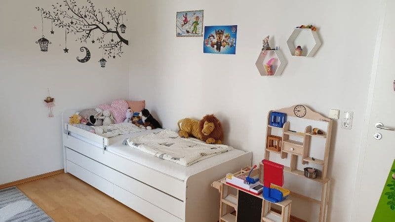 Prenájom bytu 4-izbový 91 m², Grafing, Bavorsko Prenájom bytu 4-izbový 91 m², Grafing, Bavorsko